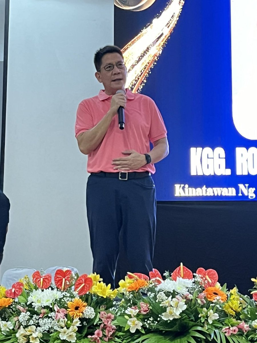 bsapasig's tweet photo. Dumalo rin sa graduation sina Mayor Vico Sotto, Congressman Roman Romulo, at Vice Mayor Dodot Jaworski. ππ» Isang mainit na pagbati sa lahat ng PasigueΓ±o ALS Graduates mula sa @bsapasig! π
#AlternativeLearningSystem #TuloyAngEdukasyonBSA https://t.co/JkieY00S0C