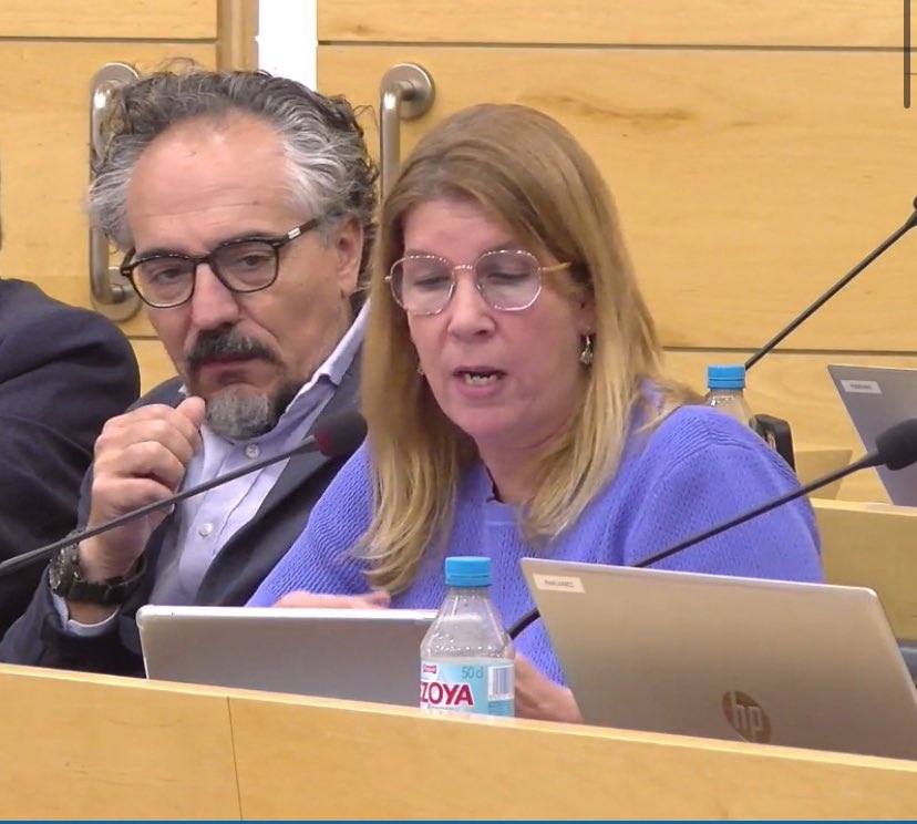 VOX Las Rozas de Madrid (@vox_lasrozas) on Twitter photo Pleno 17-J #LasRozas
Rechazada la moción de #VOX que pedía terminar con el uso propagandístico de la revista municipal por parte del <a href="/pprozasdemadrid/">PP de Las Rozas</a>
“Seguiremos trabajando para que la revista sea un medio de información útil, objetivo y al servicio de todos los vecinos” Pleno 17-J #LasRozas
Rechazada la moción de #VOX que pedía terminar con el uso propagandístico de la revista municipal por parte del <a href="/pprozasdemadrid/">PP de Las Rozas</a>
“Seguiremos trabajando para que la revista sea un medio de información útil, objetivo y al servicio de todos los vecinos”