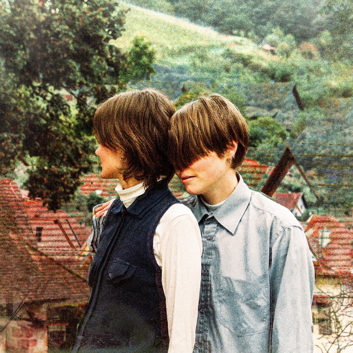 nayfun_evans's tweet image. Charmed by the new Beatrice Melissa album, which nails an unthinkable fusion of French chanson coos, pastoral dream pop and UK club rhythms like garage and dubstep.
Reminds me of Avalon Emerson and the Charm's album (maybe that's why I'm charmed)
beatricemelissa.bandcamp.com/album/beatrice…