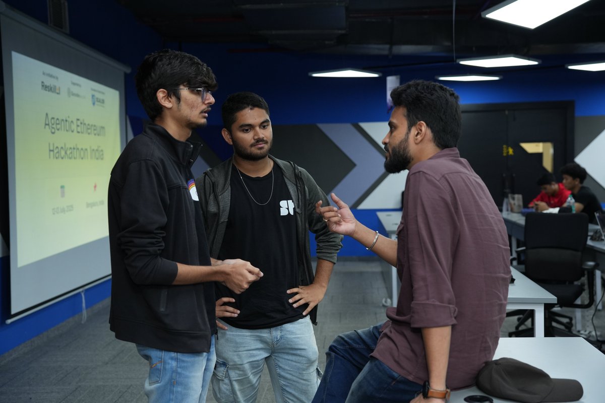 punit030593's tweet image. From concept to creation, the Agentic Ethereum hashtag#Hackathon has been a thrilling ride! 🚀 What started as an idea to bring together innovators in the blockchain and AI space turned into an incredible 2-day journey of learning, collaboration, and groundbreaking solutions.
:-…