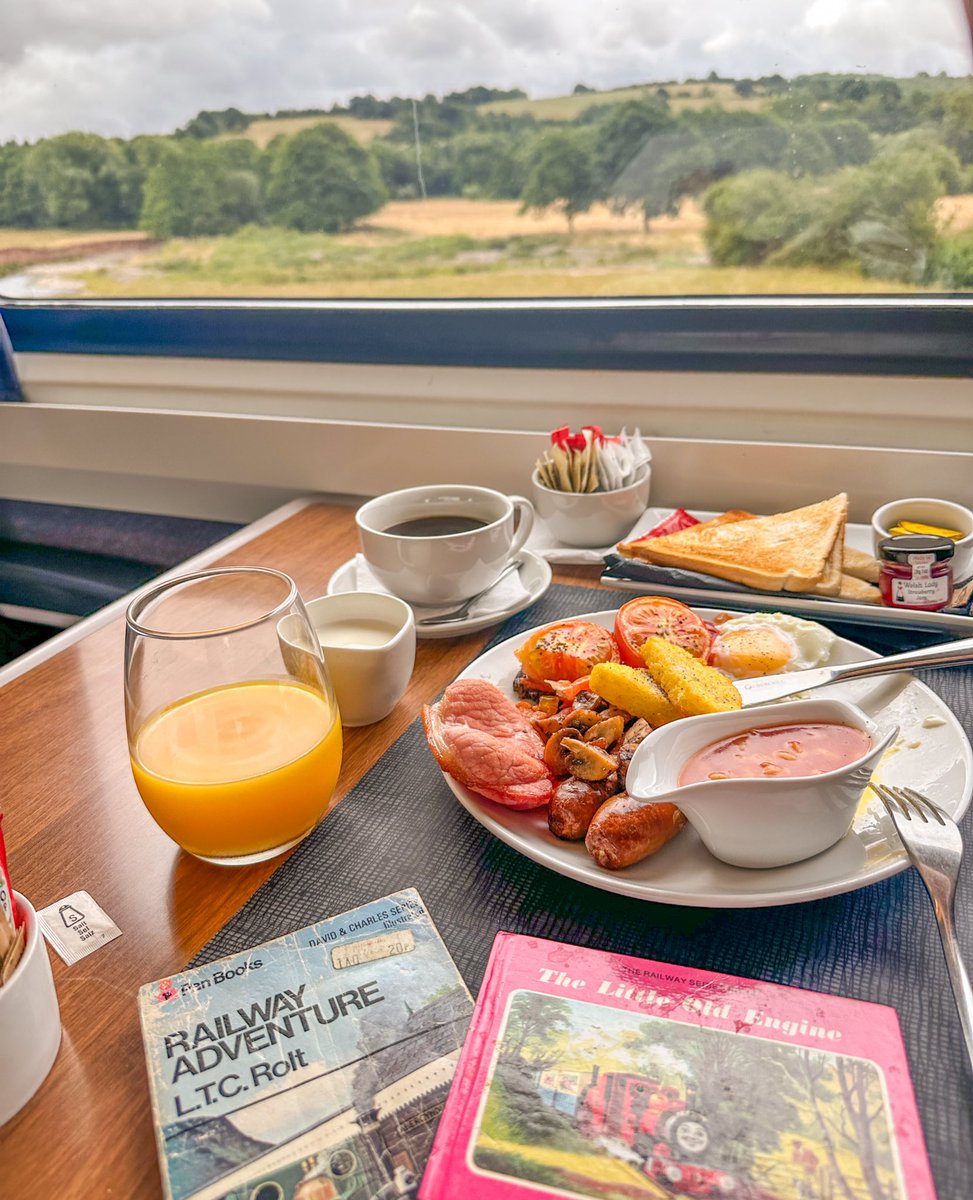Tim Dunn (@mrtimdunn) on Twitter photo Oh. My. God. This is the greatest cooked breakfast that I have ever had aboard a train. I am zipping through Wales in the <a href="/tfwrail/">Trafnidiaeth Cymru Trenau Transport for Wales Rail</a> Dining Car, and THIS is breakfast between Cardiff and Manchester. Bacon & eggs & sausages (two), all the rest, plus my choice of toast, and jam on Oh. My. God. This is the greatest cooked breakfast that I have ever had aboard a train. I am zipping through Wales in the <a href="/tfwrail/">Trafnidiaeth Cymru Trenau Transport for Wales Rail</a> Dining Car, and THIS is breakfast between Cardiff and Manchester. Bacon & eggs & sausages (two), all the rest, plus my choice of toast, and jam on