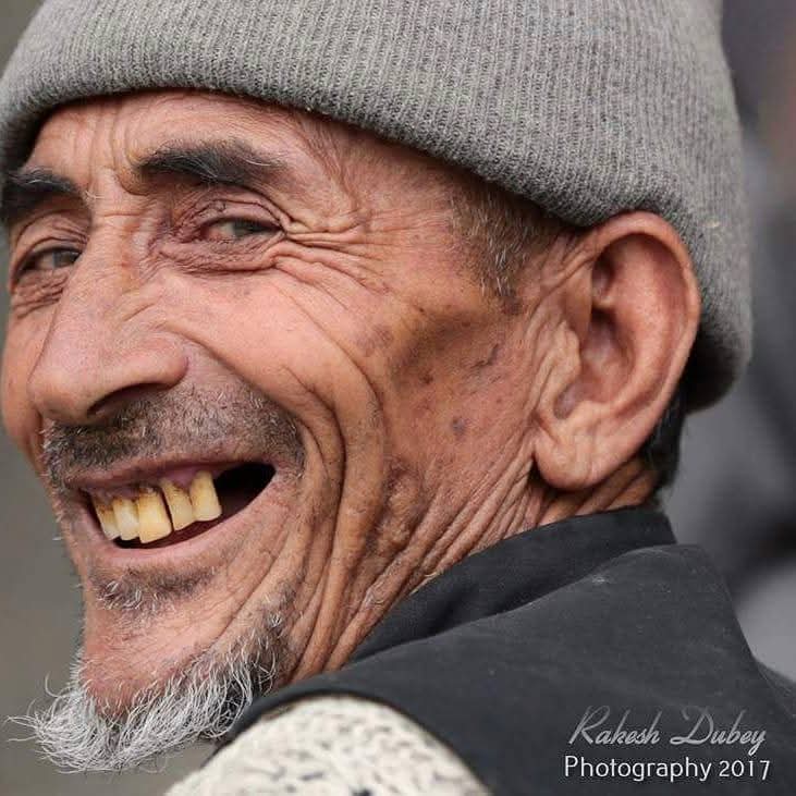 IMAGES FROM INDIAN BALTISTAN (Kargil, Ladakh, India):

An Indian Ladakhi Shia Muslim man smiling and posing for a camera.

Photo: Rakesh Dubey