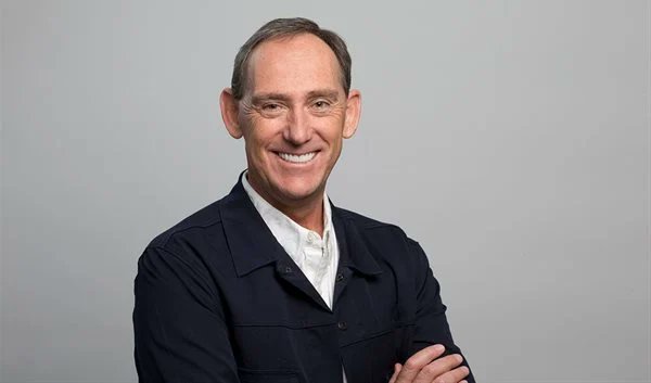 BuzinessX's tweet image. WOOLIES FOOD SHINES
Woolworths is facing a tough season, with its share price dropping over 21% in six months. While its food division continues to shine - delivering strong double-digit growth and winning over more customers - the rest of the business tells a different story.…