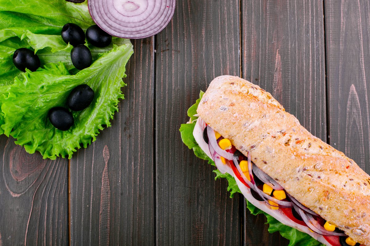 5 Healthy Comfort Recipes to Ditch Junk Food. Link Below👇 
rebrand.ly/41e4e8  

#healthyrecipes #easymeals #nutritiousrecipes #IndiaFoodNetwork