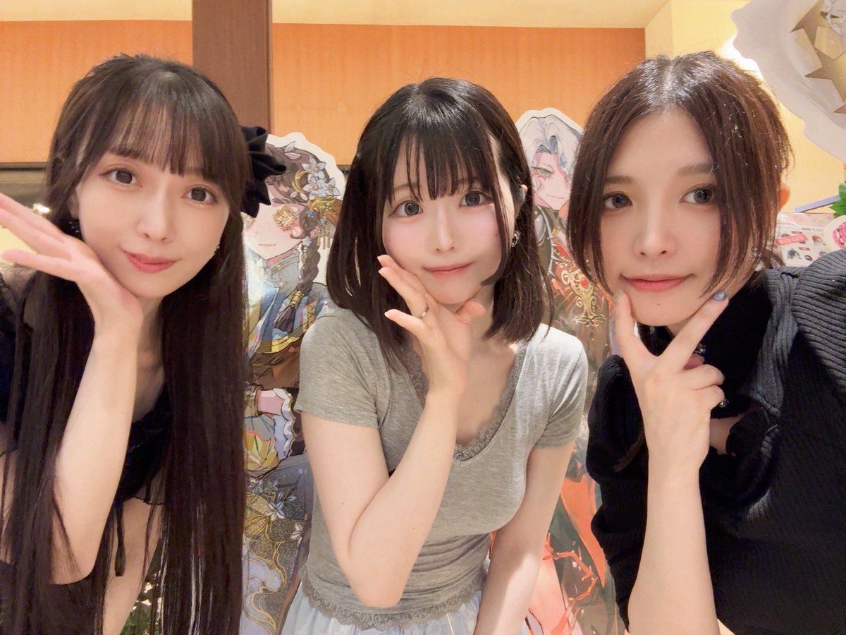 n_a_mi7xx's tweet image. 第五人格7周年記念コラボカフェ🍰˖ ࣪⊹
sweets paradiseに行ってきました！

ユカフィン、のんちゃんと女子会楽しかったしご飯もグッズも可愛かった🥹🫶

ショート動画も撮ってきたので
お楽しみに🌻

#IdentityV 
#第五人格
#第五人格7周年
#第五人格7周年コラボカフェ