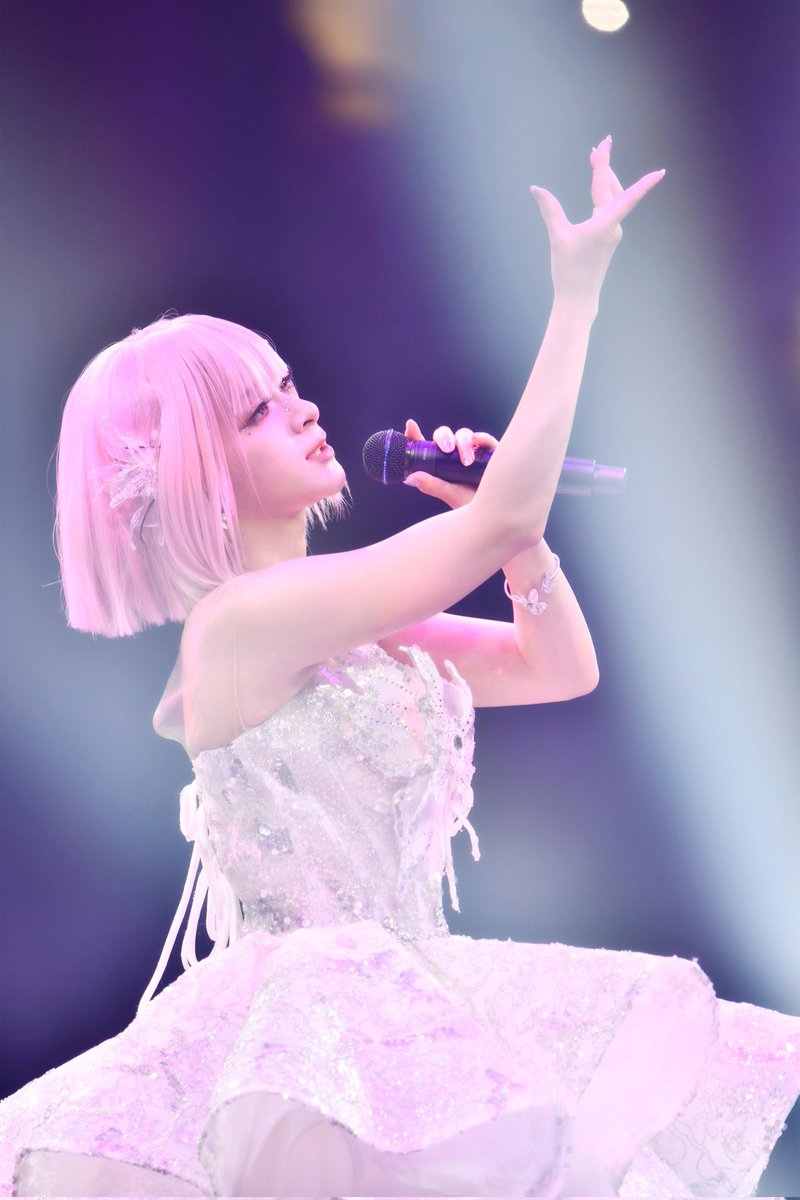 ❄️🩷🌚🪽 #MARiA #美依礼芽多分魔法使える。