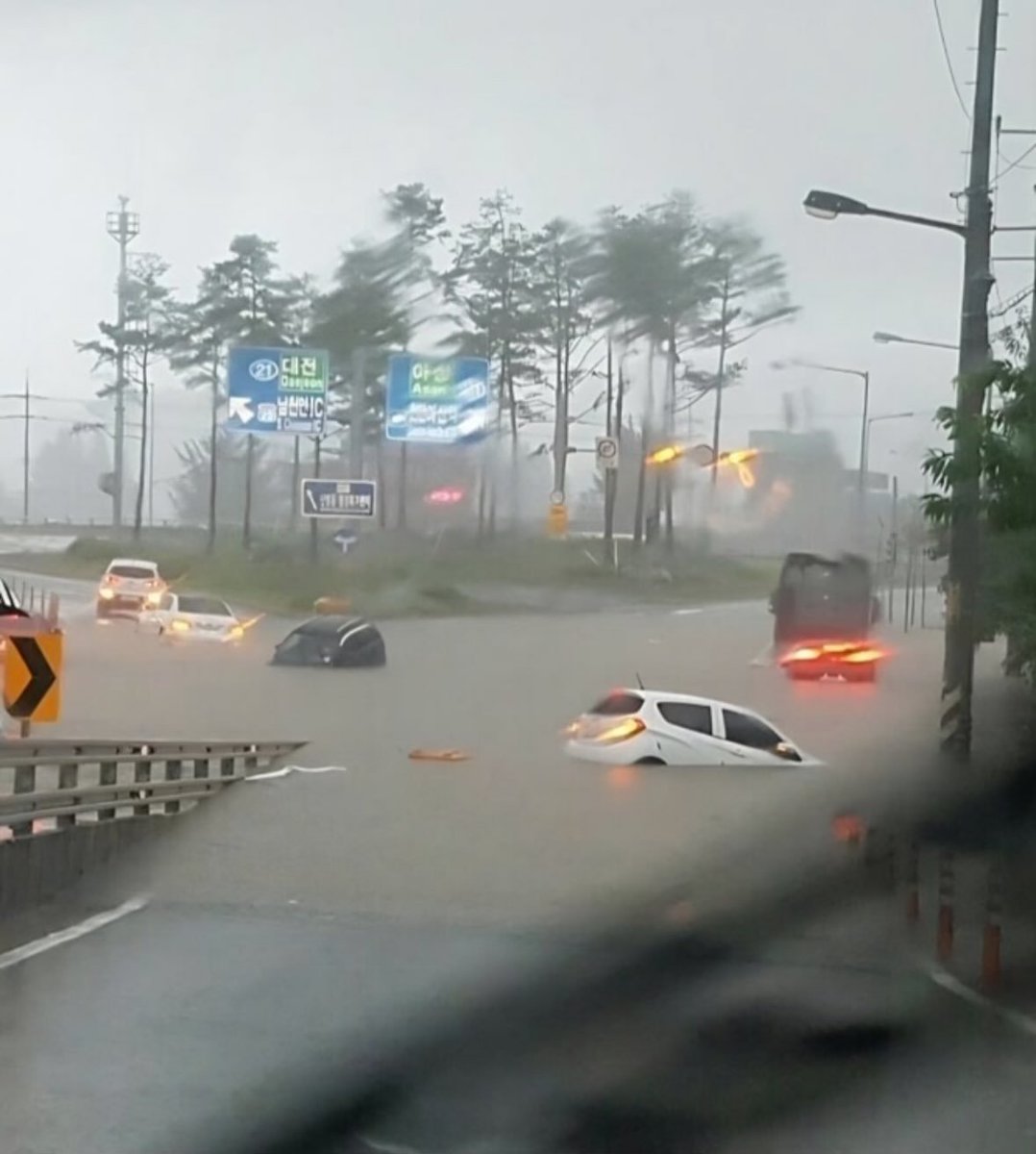 CcpoutofKorea's tweet image. 우리나라 데통령 공석임?