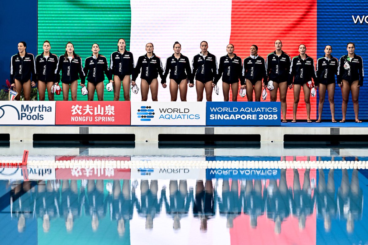 FINOfficial_'s tweet photo. ๐ DIARIO FLASH DA SINGAPORE ๐ธ๐ฌ
๐คฝ๐ปโโ๏ธ Il Setterosa supera 13-11 la Cina trascinata anche dalle triplette di Bianconi e Bettini. Sabato 19 alle 13:10 i quarti di finale con l'Ungheria, argento iridato in carica ๐
๐ธ @DBM_Media
#azzurre #7rosa #pallanuoto #AQUASingapore2025 https://t.co/NlNGmjqpxA