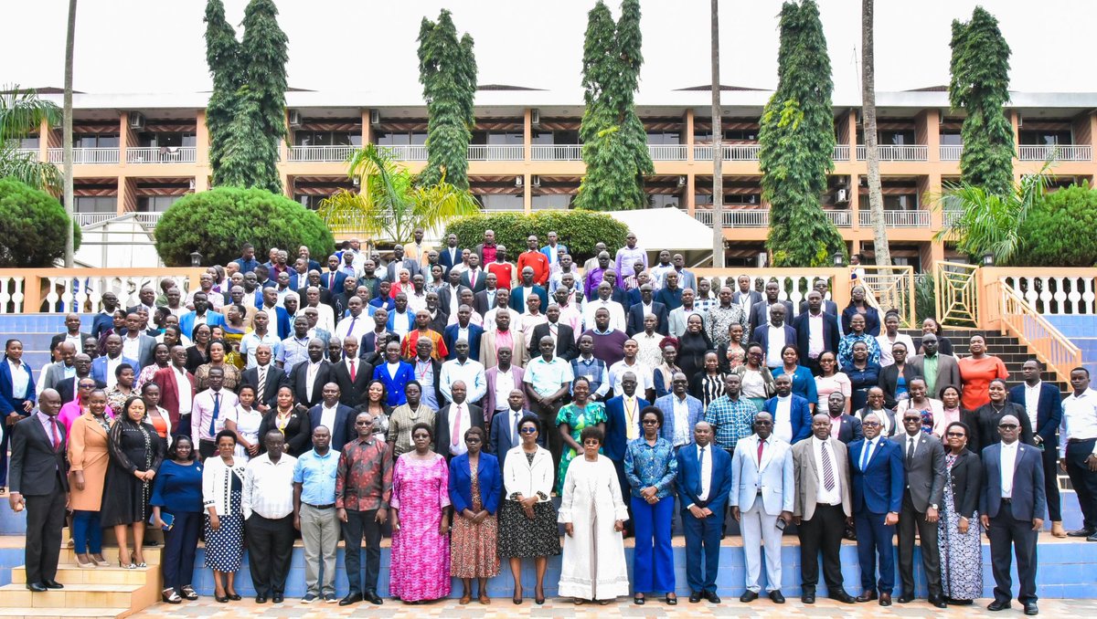 IGG (@igguganda) on Twitter photo @IGGUgand is holding it's Annual General Staff Meeting at Hotel Africana under the theme: "Managing change: innovation and adoption of new technologies". Mgt led by <a href="/IGGBetiKamya/">Beti Kamya Turwomwe</a>, Deputy IGGs & PS, is currently rolling out the digital transformation strategy to ease operations. @IGGUgand is holding it's Annual General Staff Meeting at Hotel Africana under the theme: "Managing change: innovation and adoption of new technologies". Mgt led by <a href="/IGGBetiKamya/">Beti Kamya Turwomwe</a>, Deputy IGGs & PS, is currently rolling out the digital transformation strategy to ease operations.