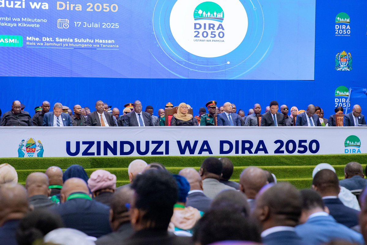 unwomentanzania's tweet image. Congratulations to the Government of the URT🇹🇿 on launching the Tanzania Development Vision 2050.
With aspirations to close gender gaps by 85%, end GBV and boost income security, #TDV2050 reflects Tanzania’s strong commitment to gender equality and women’s empowerment - ensuring…