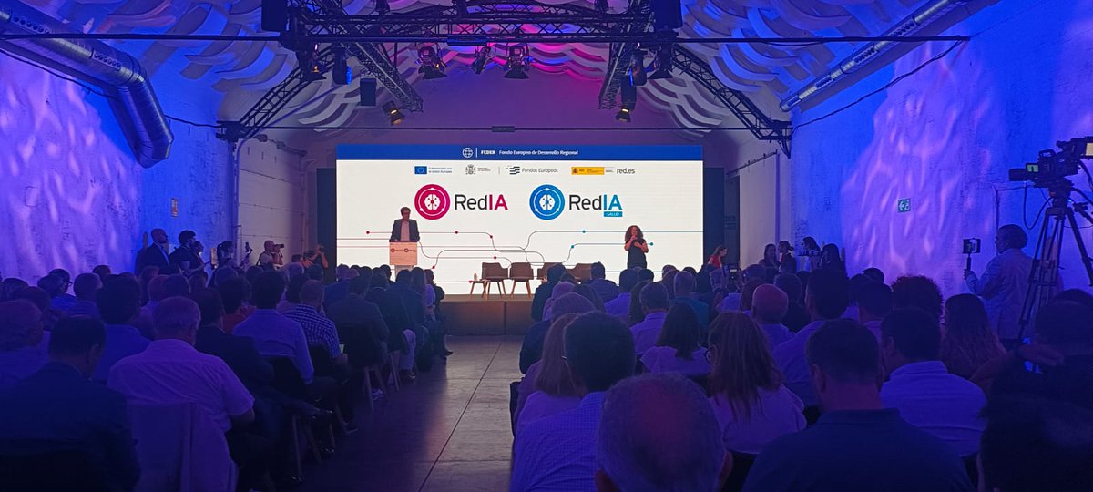 AseBio's tweet image. #AseBioDíaADía | Asistimos al lanzamiento de la convocatoria "RedIA Salud" de Red.es, destinada a la realización de proyectos de desarrollo experimental que impulsen la adopción de la inteligencia artificial en el ámbito de la salud.
#SomosBiotecnología