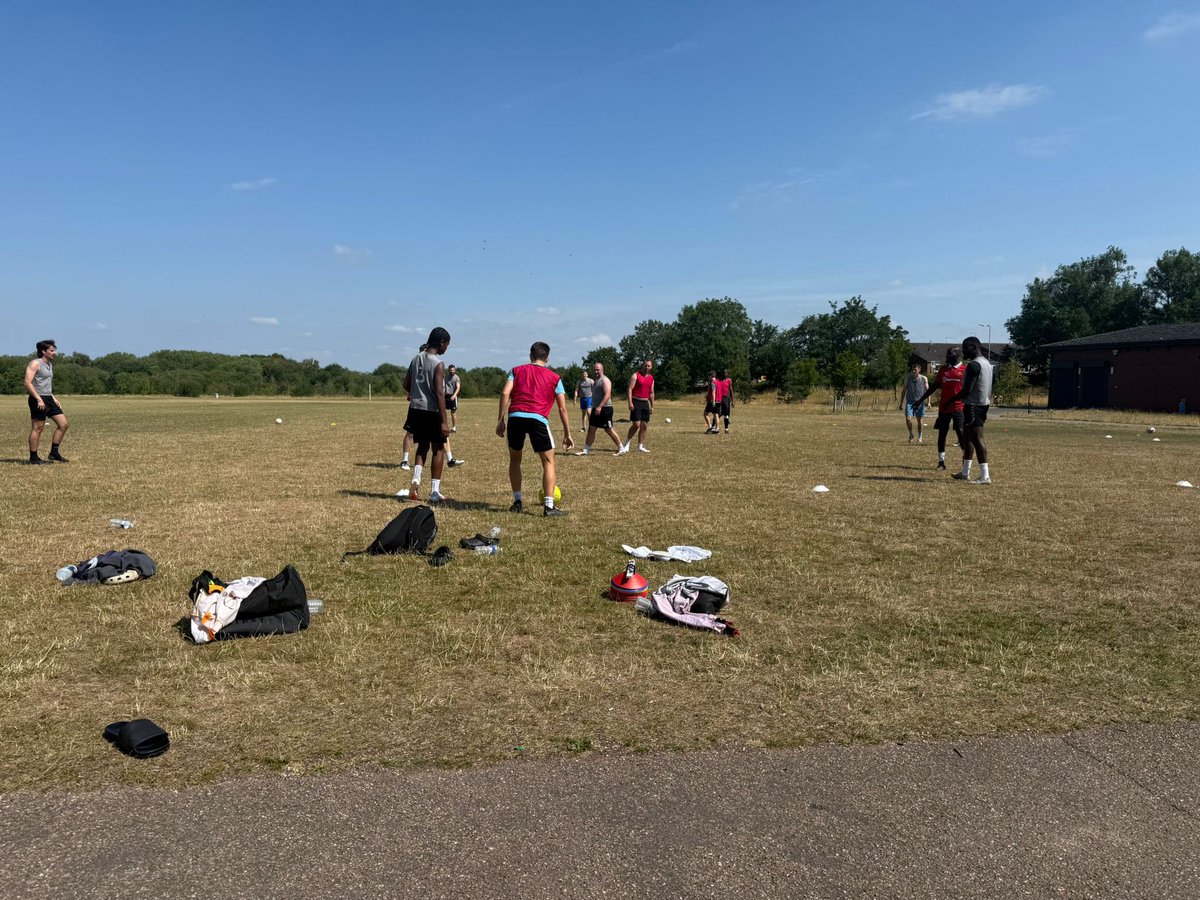 2 more good sessions done the past Sunday and Tuesday.

Some new faces added to an already strong squad, now we look to our first pre season game against Vikings this Sunday at Perton playing fields💛🖤