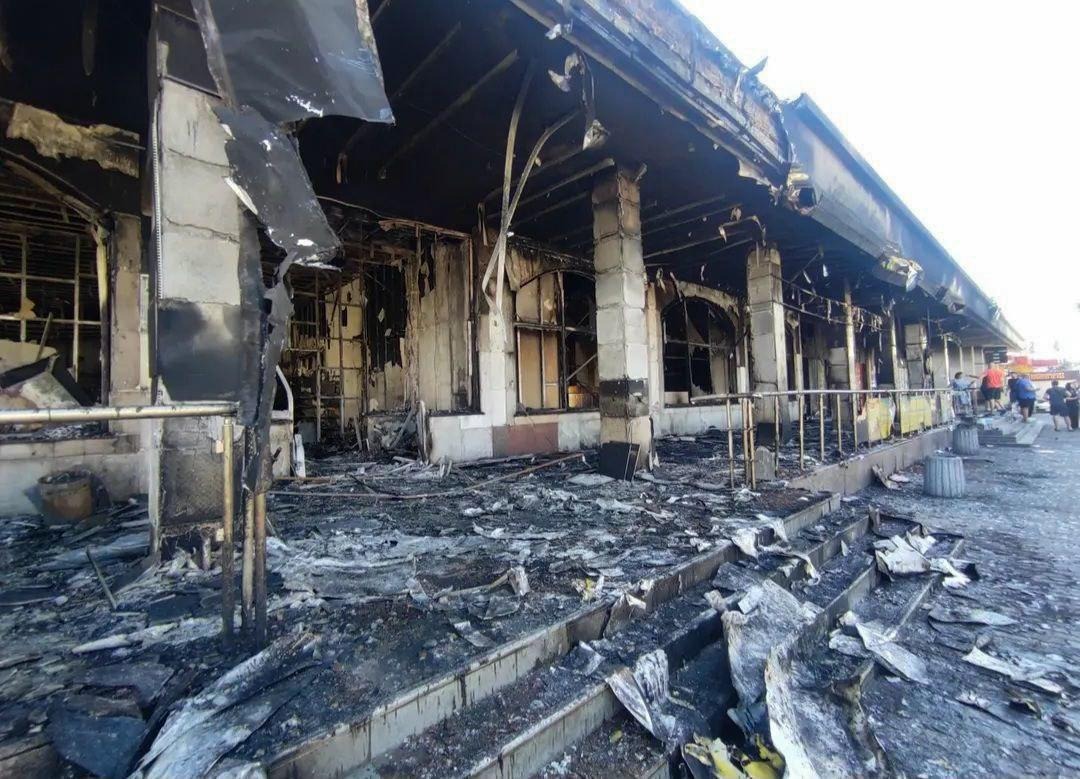 🔴 Hell in Dobropillya.
Yesterday, at around 5:00 PM – during rush hour, when people return from work, Russia struck the centre of the city Dobropillya, in the Donetsk region, with a 500-kilogram air bomb.

The city was shaken by the explosion. Three people lost their lives and