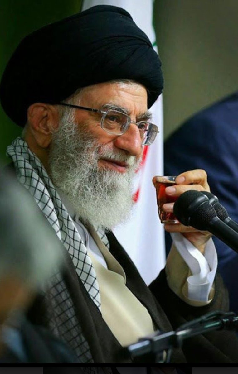 Tahminess's tweet image. چــــٰایِ قَــنْد پَــــهـــلو اگــــر عــکــس بـــود....
#لبيك_يا_خامنه_ای
#حمایت_انقلابی