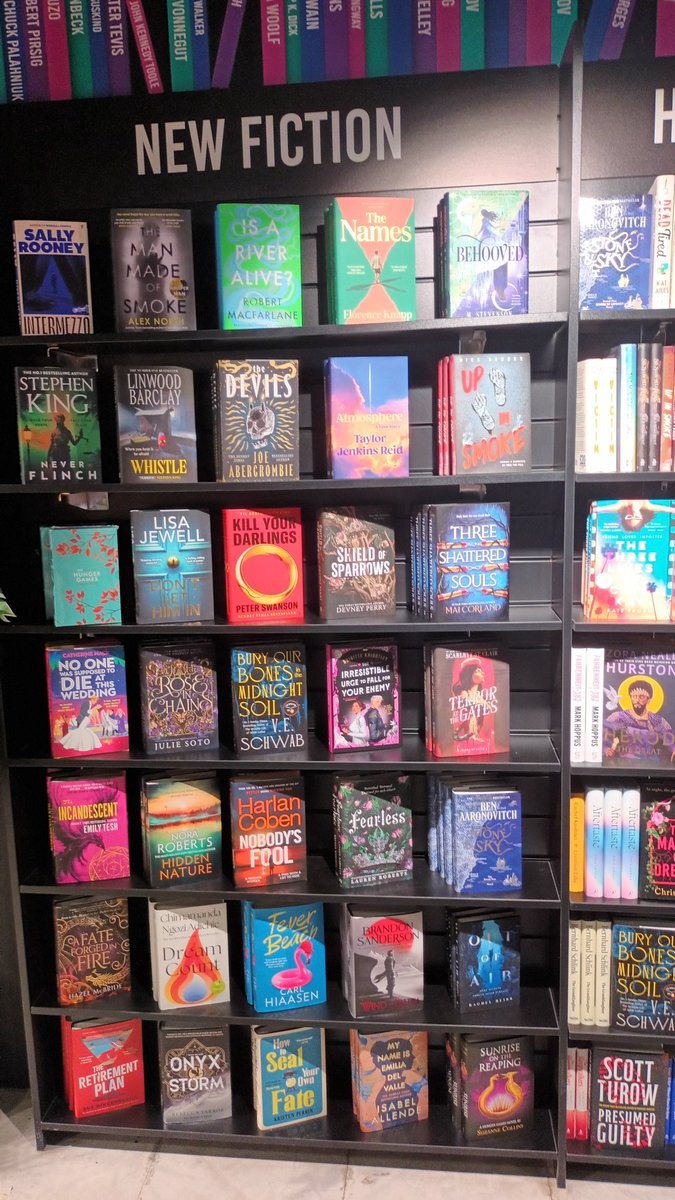 hmvBelfast's tweet photo. New Release hardbacks out today
Come and pick up a great summer read for those long lazy days
#hollyjackson #junodawson #sarahbethdurst #tashacoryell #maicorland #tart
#bookshop #books #newstuff #hardbacks #summerreads #hmv https://t.co/XMign7Fhp6
