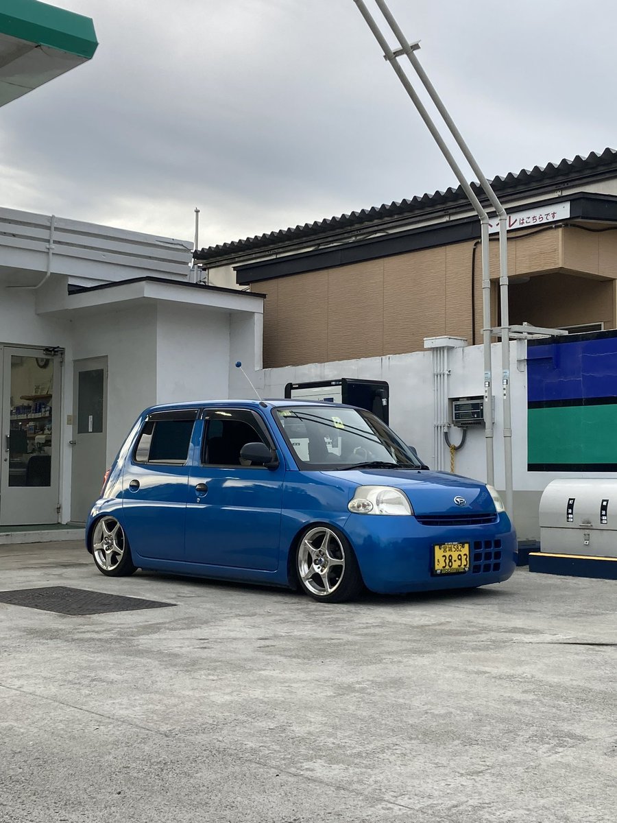 ta_s_o_'s tweet image. とりあえず1巻かっとしたら前後の車高合うべってことで切りました😊
もう車高は満足です｡これ以上下げるならアームとアクスル替えないと無理臭い