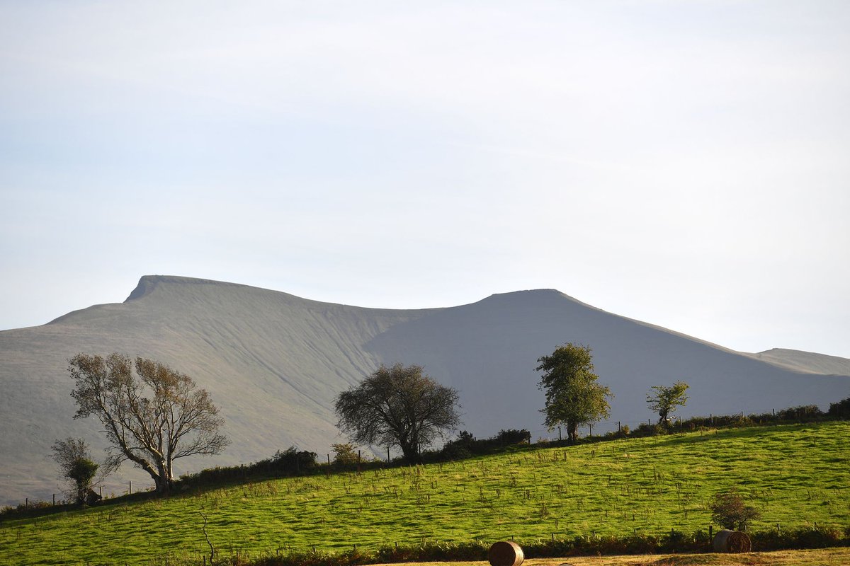 🎶 Harmony in the heart of Bannau Brycheiniog 🎶

From today to 20 July, Brecon Choir Festival brings voices from Wales, Japan, the USA, the Netherlands and more to Aberhonddu – sharing songs across cultures, genres and generations.

breconchoirfestival.co.uk 

#Cymru #Wales