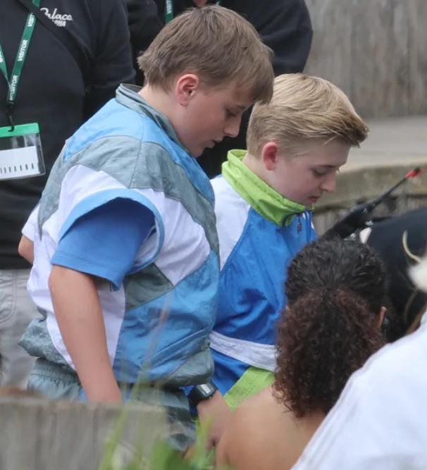 WW_Direct's tweet photo. Dudley Dursley with his friend Piers Polkiss at the London Zoo

Filming for the HARRY POTTER TV series lasted a day yesterday in the penguin enclosure and reptile house https://t.co/FZwNewJ0wJ