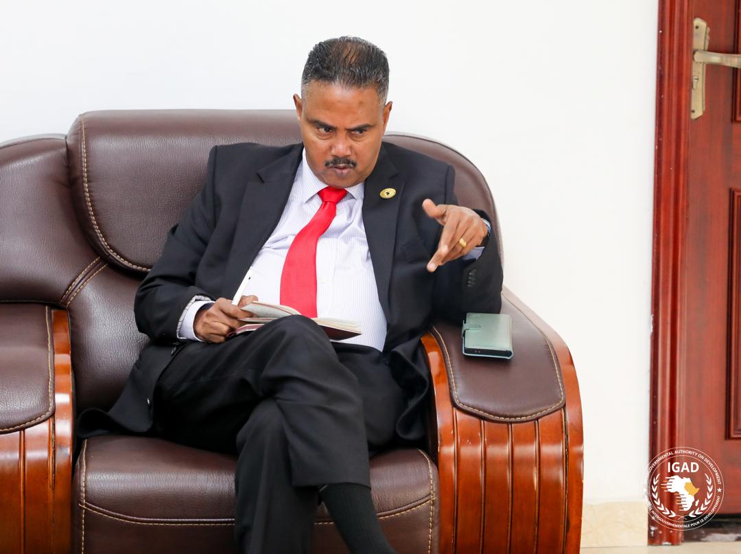 AbebeMuluneh's tweet image. Today, I met with Mr. Graham Maitland, Director of the Eastern Africa Division, @UNDPPA &amp;amp; the Department of Peace Operations. We discussed the regional #peace &amp;amp; #security landscape, the need for a unified approach to the Sudan crisis, &amp;amp; the role of #IGAD in conflict resolution.