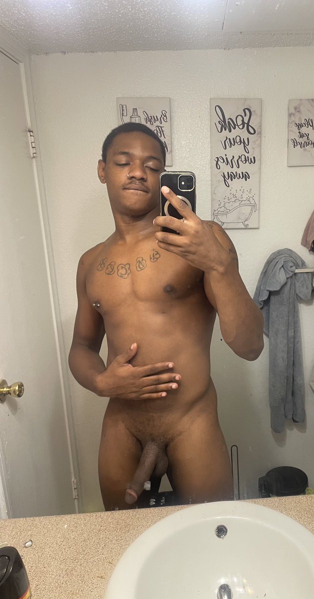 Theheadprince's tweet image. Early morning dirty mirror pics 👅🫠 #Missmylilshit 😮💨🥱