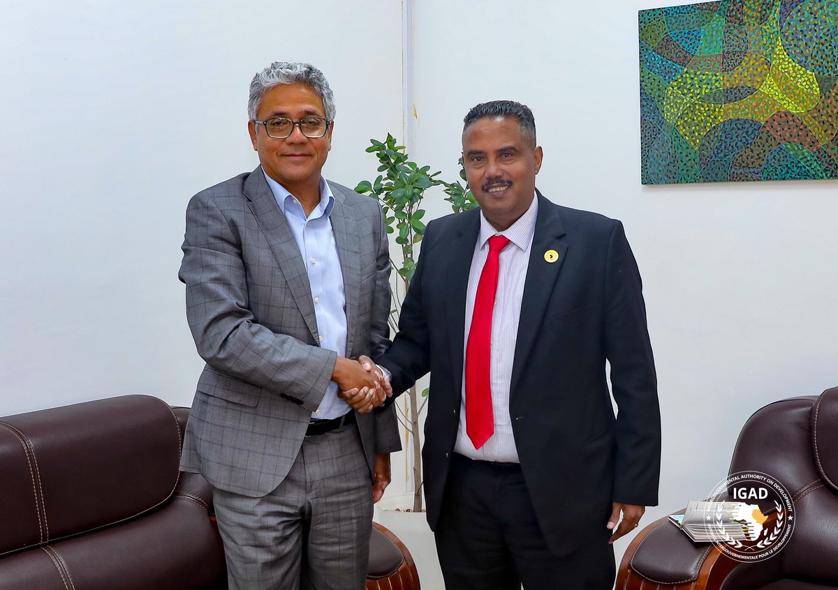 IGADPeace's tweet image. 📍Addis Ababa, Ethiopia | 17 July 2025
Commander @AbebeMuluneh, Director of the IGAD Peace and Security Division, today, received Mr. Graham Maitland, Director Eastern Africa Division, @UNDPPA and the Department of Peace Operations (DPO).
They reviewed the region’s peace and…