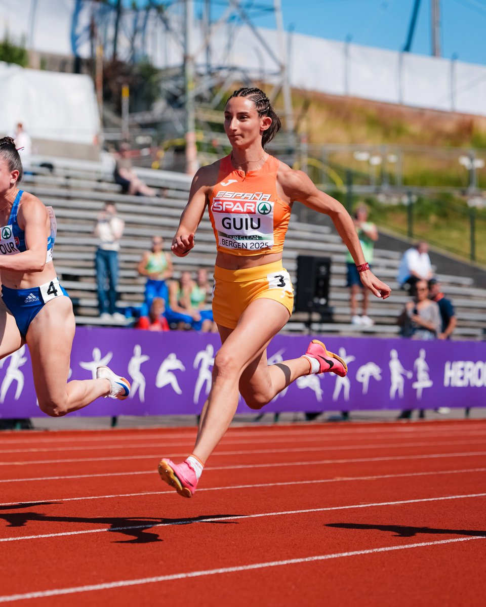 100 m 🚺 Ronda 1  #Bergen2025

Elena Guiu ➡️ SEMIFINALES

⏱️ 11.55 q
(a sólo tres centésimas de la mejor marca de una española en esta competición 11.52 Bestué en 2021)

#EspañaAtletismo #PasiónPorCompetir

📊 bit.ly/4eZATbW
📺Mañanas <a href="/EurovisionSport/">Eurovision Sport</a>
📺 Tardes