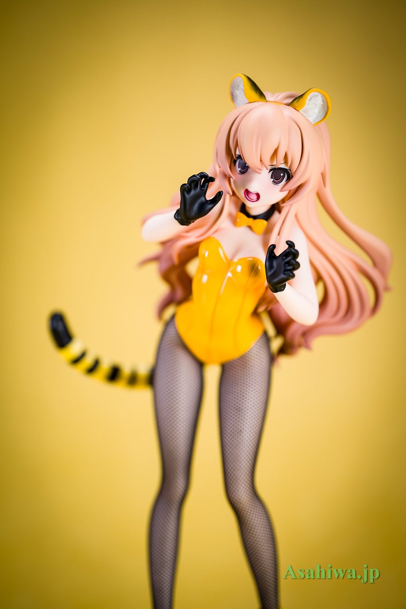 Asahiwajp's tweet image. 手乗りタイガー。フリーイング とらドラ! 1/6 逢坂大河 タイガーVer. よつばとフィギュアレビューasahiwa.jp/f/toradora_tai…