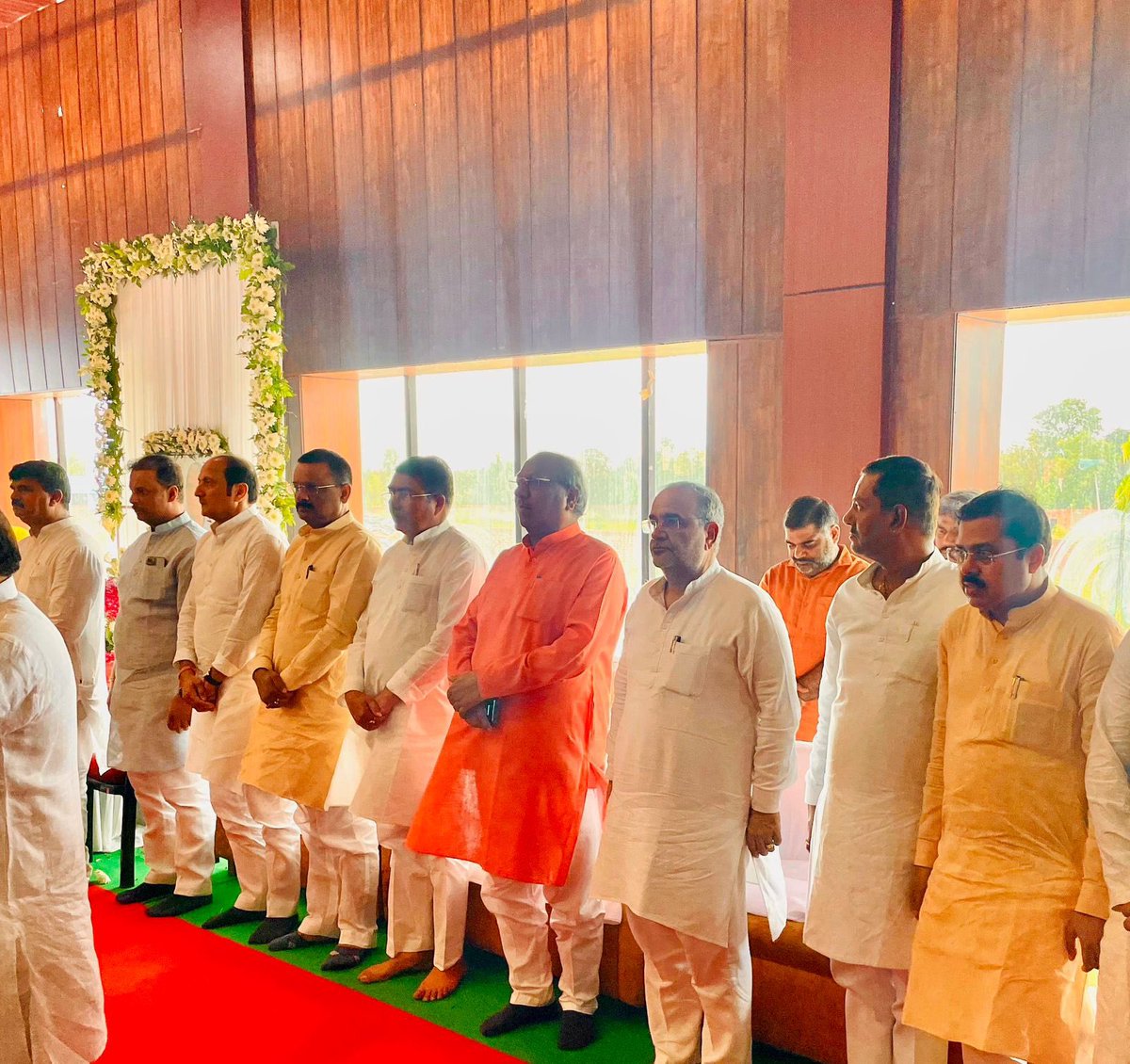 ashwinityagibjp's tweet image. भाजपा उत्तर प्रदेश के प्रदेश महामंत्री (संगठन) आदरणीय श्री @idharampalsingh जी की पूज्य माताजी  के आकस्मिक निधन के उपरांत आज जनपद बिजनौर के  धामपुर (स्वास्तिक गार्डेन) में आयोजित शोक सभा में सम्मिलित होकर श्रद्धांजलि अर्पित कर संवेदनाएं व्यक्त की।