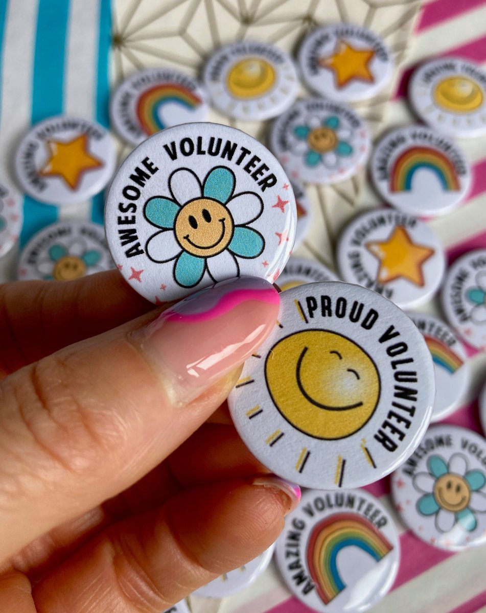 koolbadges's tweet image. We made a lovely batch of volunteer themed badges this week 💜  buff.ly/hgm0VGR #badges #badgemaker #buttonbadge #koolbadges #Volunteer #Volunteering #GiveBack #VolunteerAppreciation #proudvolunteer #AppreciateVolunteers #NationalVolunteerWeek #InternationalVolunteerDay