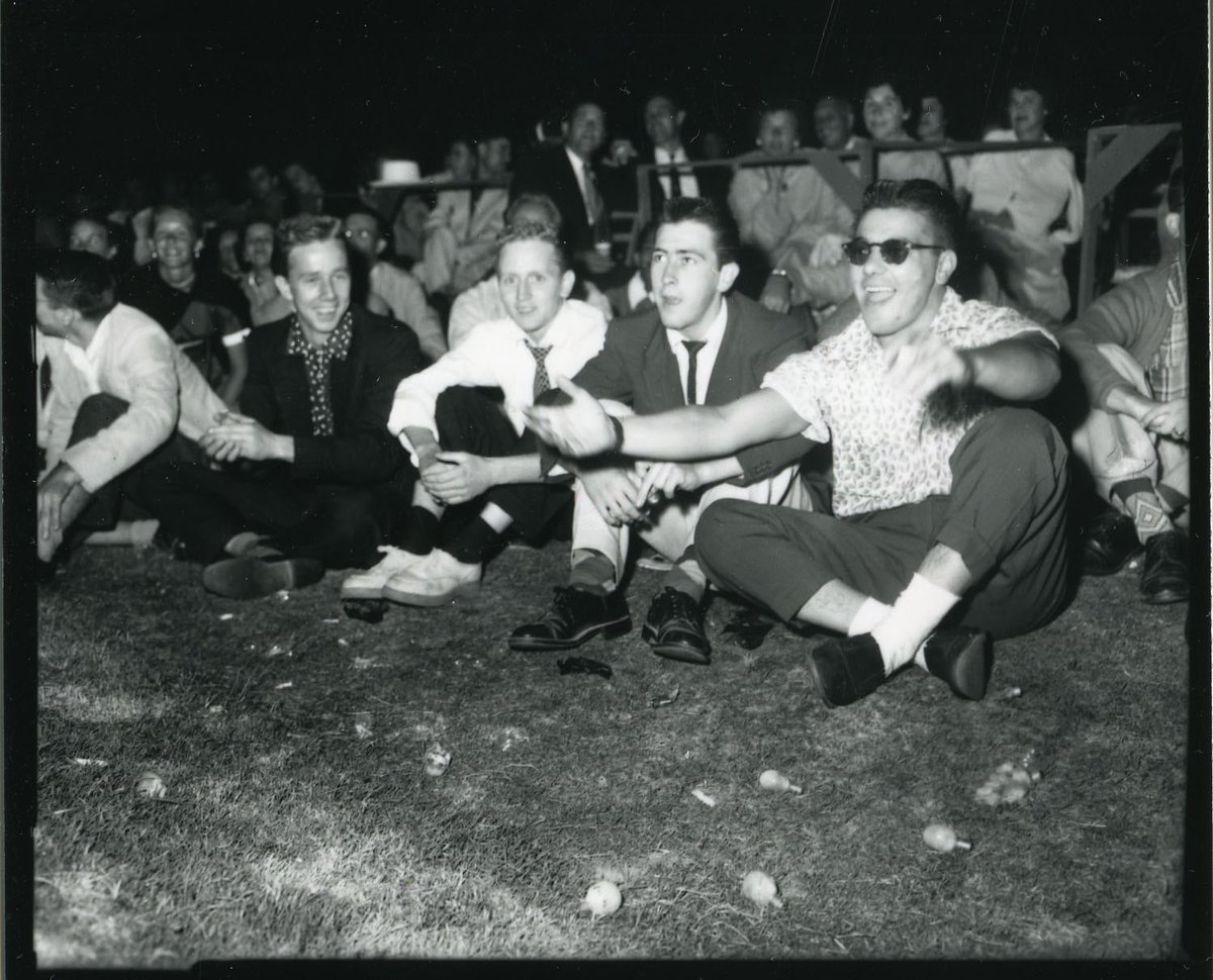 OTDRhodeIsland's tweet image. #OTD July 17, 1954, the inaugural @NewportJazzFest, then known as the 1st Annual American Jazz Festival, was held at the Newport Casino (now @TennisHalloFame). It featured performances from Dizzy Gillespie, Billie Holiday, Ella Fitzgerald & Duke Ellington. Tickets were $3 to $5.