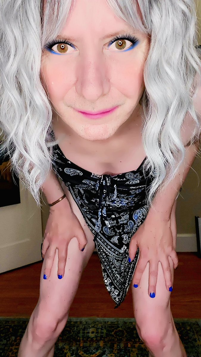 Good morning lovelies. Hope today is beautiful as you. 💋♥️💋

#cd #trans #tgirl #crossdress #transgender
