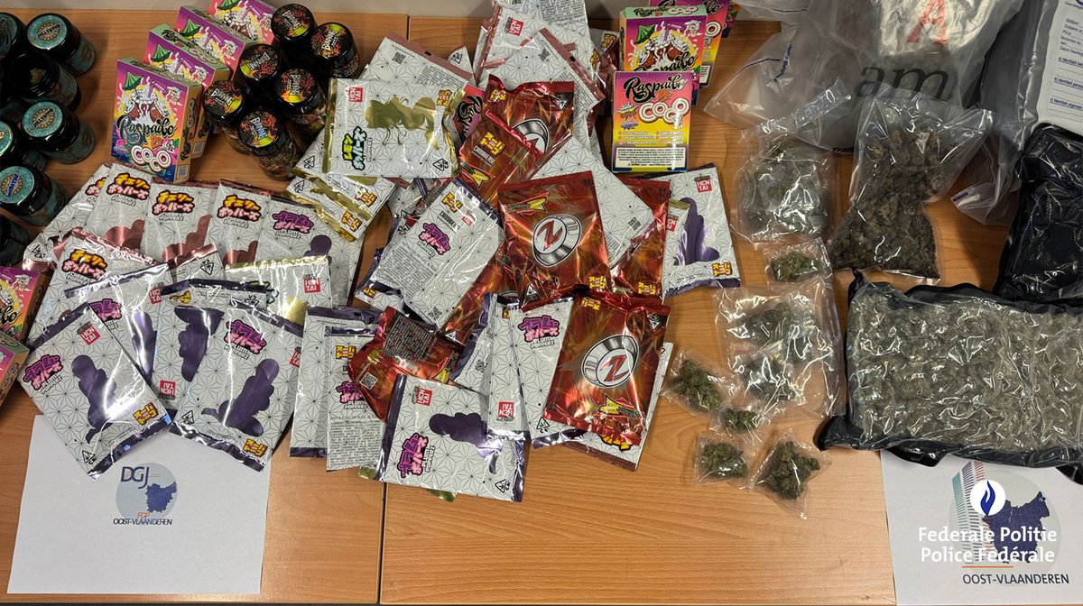federalepolitie's tweet photo. Ontmanteling van een internationaal drugsnetwerk dankzij de samenwerking 🇧🇪🇳🇱🇬🇧 met Europol: 12 arrestaties, meer dan 600 kg drugs en 5 miljoen euro in beslag genomen en 11 huiszoekingen in 3 landen. #DagelijkseStrijd  #GeorganiseerdeCriminaliteit #InternationaleSamenwerking https://t.co/GKrYoK02kN