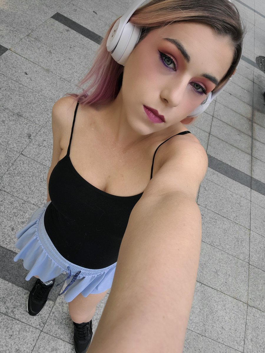 Been slacking on the Twitter posts so enjoy a casual selfie~