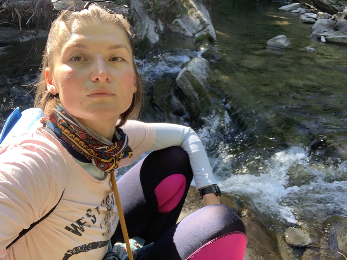 УВАГАААА! 🚙 Хто їде з Києва до Крама в ПʼЯТНИЦЮ після 18:00 і може взять з собою хорошу-людину-інструктора? Або хоча б до Славіка. Бо опцій майже немає. (фото моє для увагиииии)