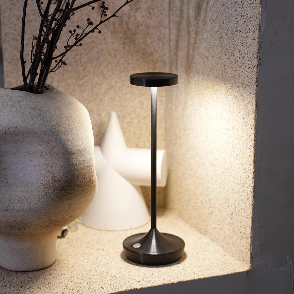 sakringt's tweet photo. Elegant &amp; Modern Vibe

Nova X86 - where form meets function in the most beautiful way.

https://t.co/1cAgLhP5lE

#sakringt #sakringtx86 #interiordecor #moderhomedecor #ambiencelight #homedecor #led #rechargeablelamp #tablelamp #homeinspo #neutralhomedecor #cordlesstablelamp https://t.co/mSNMtqdziD