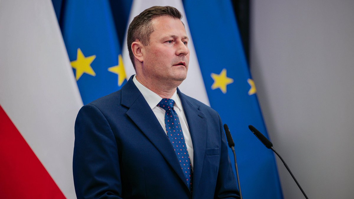 MRiTGOVPL's tweet image. 🔋💡 Przepisy mają wspierać, nie blokować! Pracujemy dla przedsiębiorców i rozwoju OZE!
📢 Podczas wspólnej konferencji prasowej minister @KrzysztofPaszyk i wiceminister @motykamilosz odnieśli się do uwag inwestorów dotyczących progów pojemności magazynów energii w kontekście…