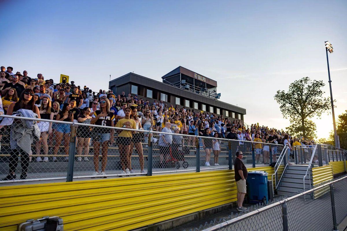 CFB Basics (@basic_cfb) on Twitter photo ๐จ Stadium of the Day ๐จ
๐๏ธ Brown Field
๐ซ Valparaiso University, PFL
๐ Valparaiso, IN
๐ฃ 5,000 capacity
<a href="/valpoufootball/">Valpo Football</a> #GoValpo #ProtectTheShield ๐จ Stadium of the Day ๐จ
๐๏ธ Brown Field
๐ซ Valparaiso University, PFL
๐ Valparaiso, IN
๐ฃ 5,000 capacity
<a href="/valpoufootball/">Valpo Football</a> #GoValpo #ProtectTheShield