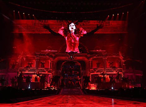 4HasBeyn's tweet image. GODGA really created & delivered the most legendary tour of the century with Mayhem!
A masterful Theatrical Opera Show with powerful vocals, heavy choreography, breathtaking costume design and most importantly a legendary setlist full of new and back catalogue global smash hits!