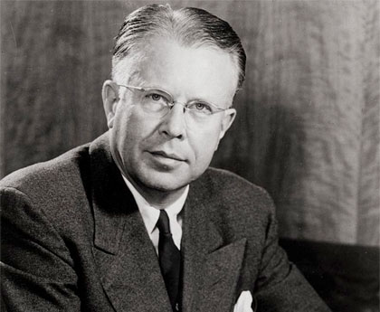 #OnThisDay, Ernest Lawrence was born.
Nobel Prize winner 🏆for inventing the cyclotron and for the electromagnetic isotopic separation of #uranium.🤨
What does all this mean? Find out 👇
rinconeducativo.org/en/anniversari…