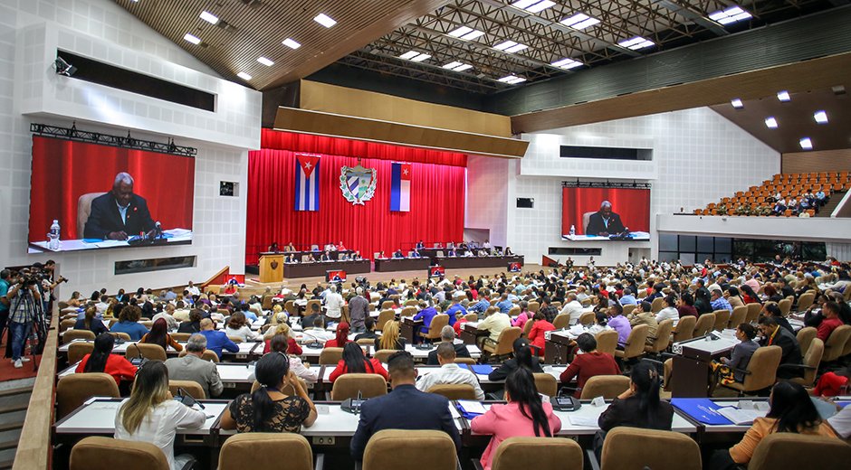 Dr. Alberto Moronta Enrique (@morontadr) on Twitter photo Continuamos este jueves en la segunda jornada del Quinto Período Ordinario de Sesiones de la <a href="/AsambleaCuba/">Asamblea Nacional Cuba</a>, en su X Legislatura. #PoderPopular
Importantes temas de trascendencia para el país se encuentran en la agenda parlamentaria. #Cuba 🇨🇺 <a href="/DiazCanelB/">Miguel Díaz-Canel Bermúdez</a> Continuamos este jueves en la segunda jornada del Quinto Período Ordinario de Sesiones de la <a href="/AsambleaCuba/">Asamblea Nacional Cuba</a>, en su X Legislatura. #PoderPopular
Importantes temas de trascendencia para el país se encuentran en la agenda parlamentaria. #Cuba 🇨🇺 <a href="/DiazCanelB/">Miguel Díaz-Canel Bermúdez</a>