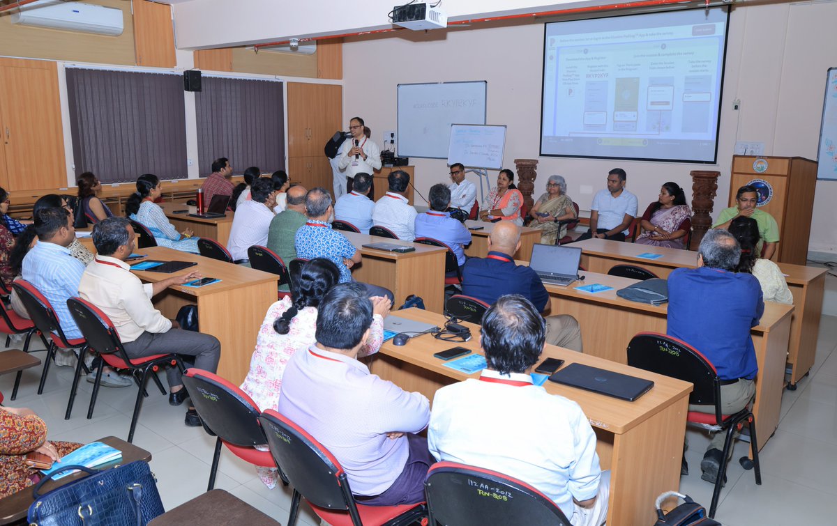 NIMHANS_BLR's tweet image. #NIMHANS inaugurated the Rashtriya Karmayogi Large Scale Jan Seva Programme – Master Trainer’s Workshop, in collaboration with the @MoHFW_INDIA & Capacity Building Commission, empowering trainers to strengthen public service delivery and mental health capacity nationwide.