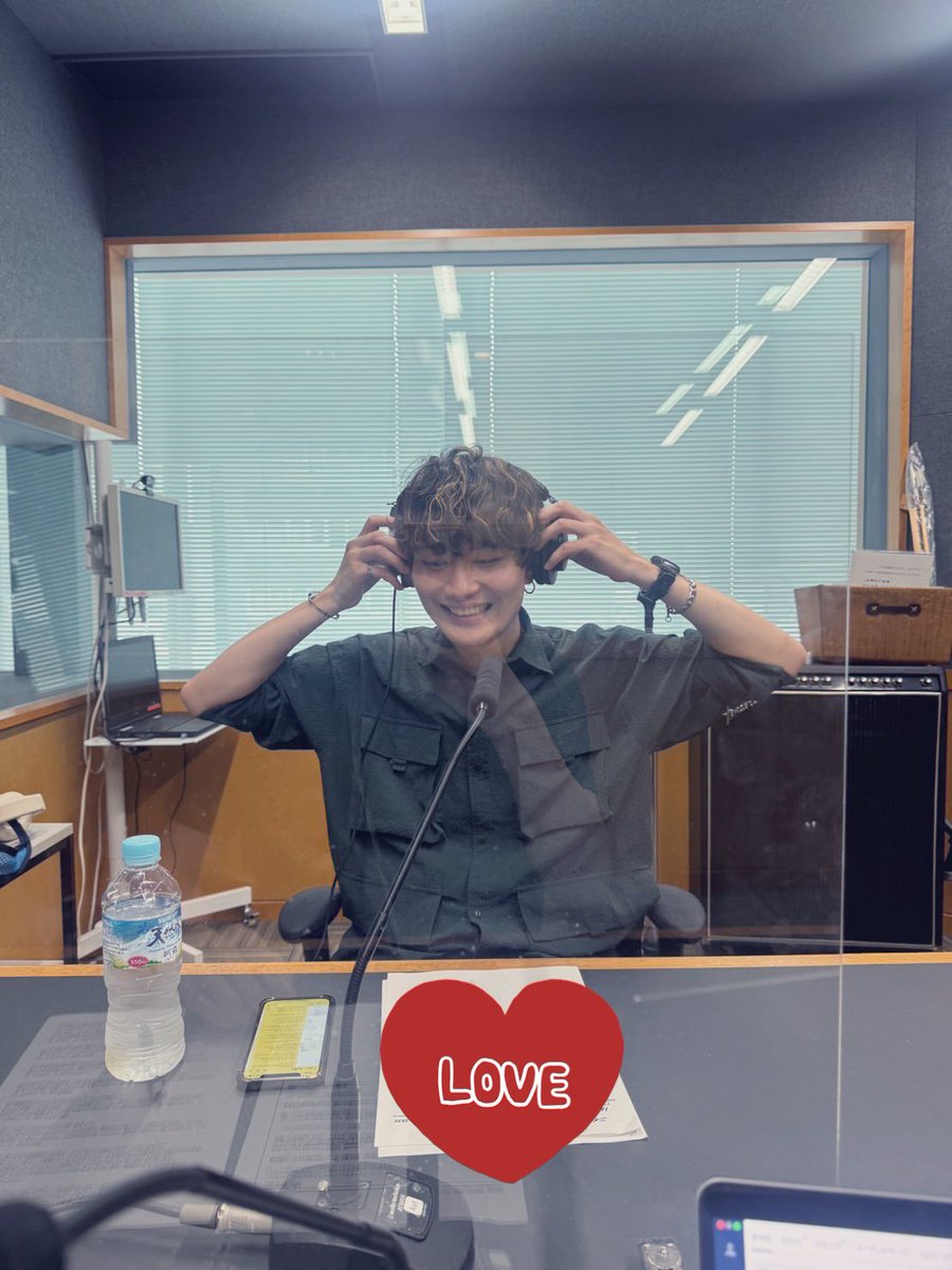 7/19(土) 25:30〜放送のFM FUKUOKA　ニイナ「恋の郵便ポスト」に
ボーカル直江がゲストでお呼ばれさせて貰いました📻📮

放送尺より大分喋りすぎて(主にけいたくんが)どこが使われてるかわからんけど普段の会話みたいに楽しくお話させて頂きました！是非聴いて〜〜〜〜🧏‍♂️

#ニイナ恋ポス