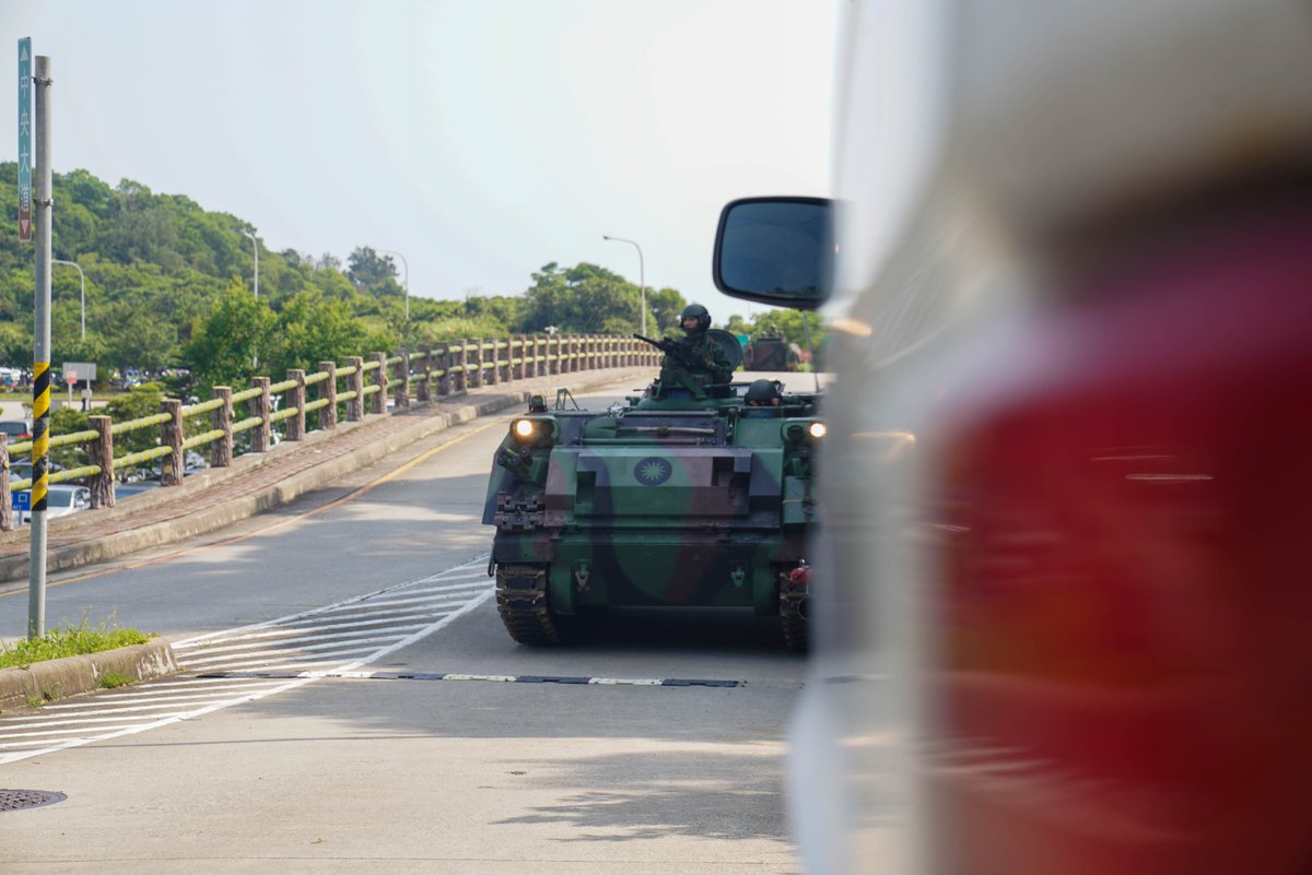 mna_roc's tweet image. #陸軍 馬防部日前與馬祖航空站、航空警察局臺北分局南竿分駐所,聯合執行馬祖南竿機場 #應援作戰 ,模擬機場遭敵縱火、攻擊並意圖佔領機場塔臺;南竿守備大隊在接獲訊息後,立即出動實施應援作戰,展現離島獨立作戰與堅實應處能量。
#HanKuangExercise #Army #Military #ProtectOurCountry #ROC…
