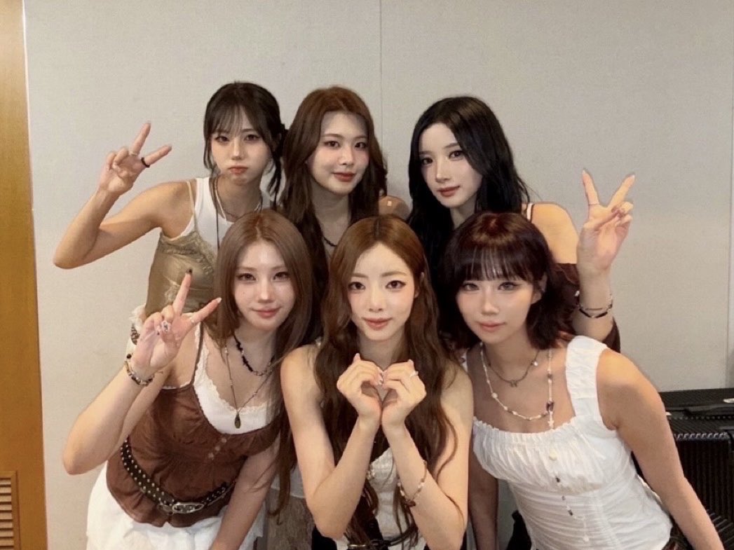 GwDm5YfWsAEtA1z?format=jpg&name=medium