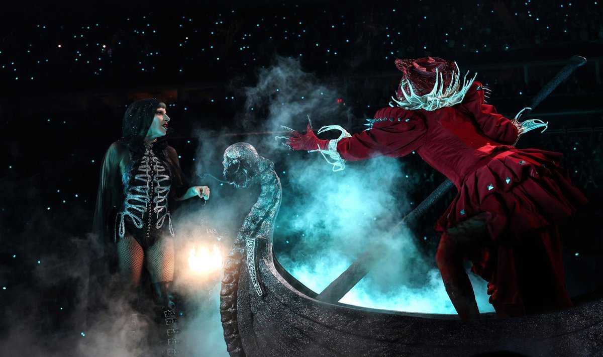 hausofarig's tweet image. Lady Gaga presents: The MAYHEM Ball 🖤💀