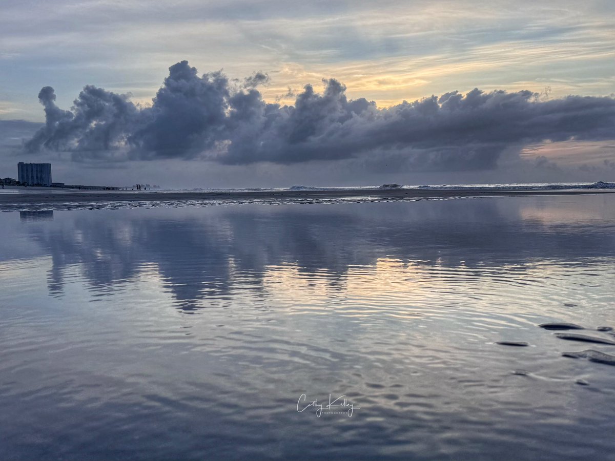 catsunrisechick's tweet image. Early morning Vibes from Surfside Beach, SC ποΈππ @EdPiotrowski @jamiearnoldWMBF @AndrewWMBF @liamswx @SCweather_wx