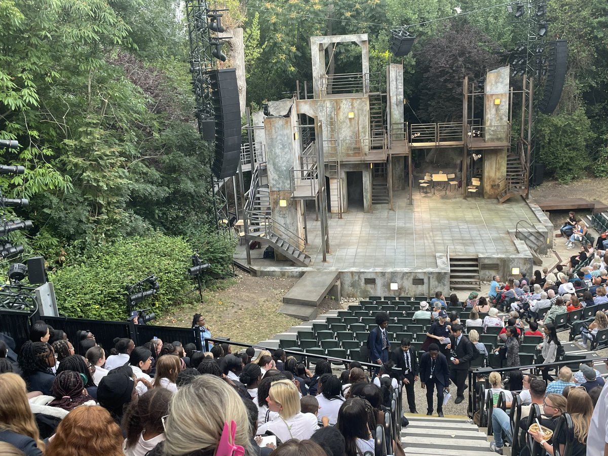 St Ursula's Convent School tweet media