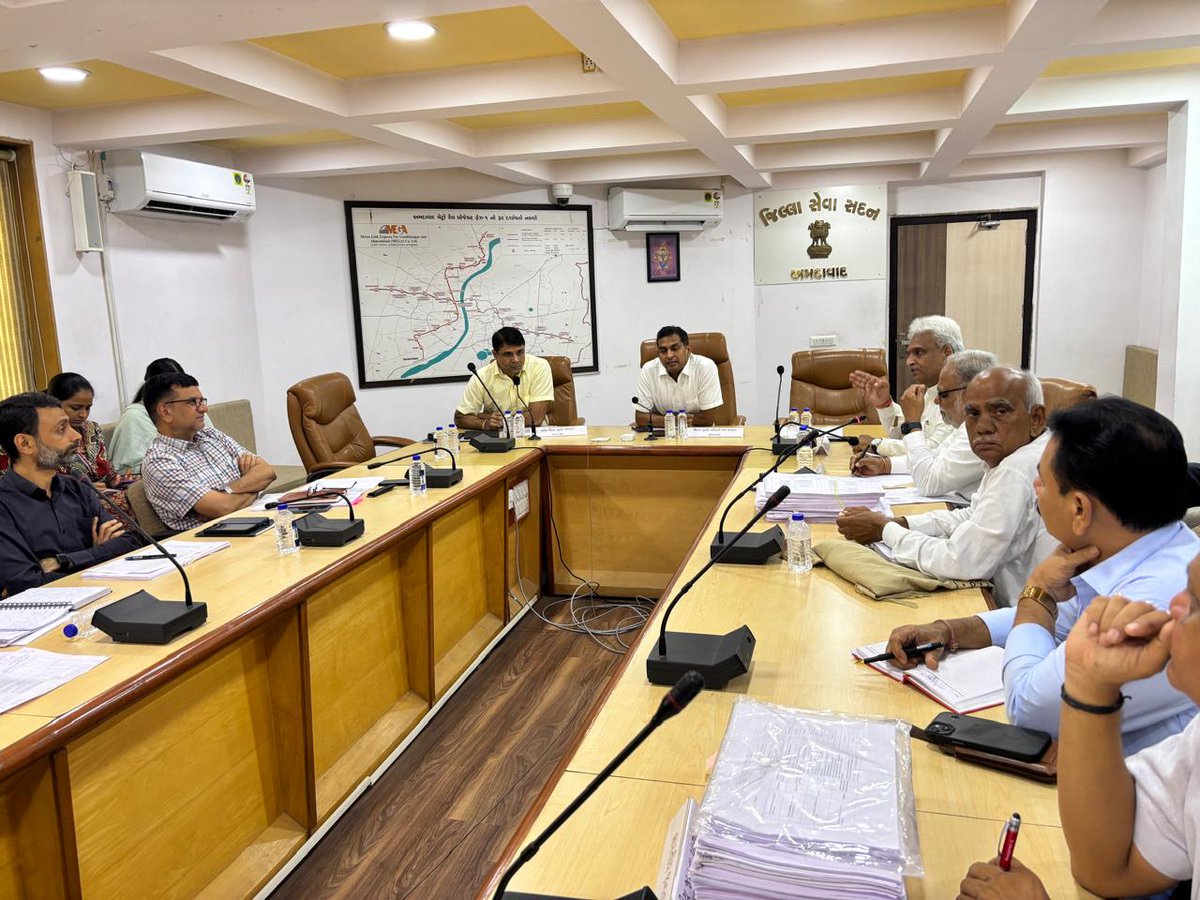 Ahmedabad Collector (@collectorahd) on Twitter photo મતદાન મથકોનુ પુનર્ગઠન કરવા માન.ધારાસભ્યશ્રીઓ, રાજકીય પક્ષોના પ્રતિનિધિશ્રી, તથા મતદાર નોંધણી અધિકરીશ્રીઓ સાથે બેઠક યોજી જરૂરી ચર્ચા કરી સૂચનો મેળવવામા આવ્યા.
<a href="/CEOGujarat/">Chief Electoral Officer, Gujarat</a> <a href="/ECISVEEP/">Election Commission of India</a>
<a href="/revenuegujarat/">Revenue Dep. Gujarat</a> <a href="/infoahdgog/">Info Ahmedabad GoG</a> મતદાન મથકોનુ પુનર્ગઠન કરવા માન.ધારાસભ્યશ્રીઓ, રાજકીય પક્ષોના પ્રતિનિધિશ્રી, તથા મતદાર નોંધણી અધિકરીશ્રીઓ સાથે બેઠક યોજી જરૂરી ચર્ચા કરી સૂચનો મેળવવામા આવ્યા.
<a href="/CEOGujarat/">Chief Electoral Officer, Gujarat</a> <a href="/ECISVEEP/">Election Commission of India</a>
<a href="/revenuegujarat/">Revenue Dep. Gujarat</a> <a href="/infoahdgog/">Info Ahmedabad GoG</a>