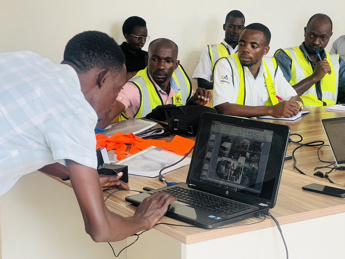 KEE_UG's tweet image. Day 2 of Defensive Driving Training is underway!
Our drivers are back in session, building sharper reflexes, stronger awareness and safer habits on the road. Every mile matters when safety leads the way
#KEEWORKS
