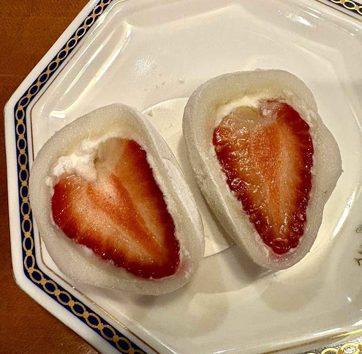 息子くん恒例のお土産、ふるーつ大福😋いつもありがとう😀